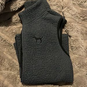 Victorias Secret PINK brand grey colored Sherpa vest sz large